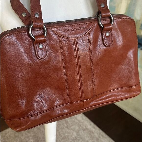 Spikes & Sparrow Leather Shoulder Bag - Picture 2 of 8